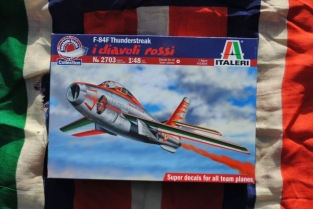 Italeri 2703 F-84F Thunderstreak 